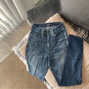 high waisted mom jeans !!